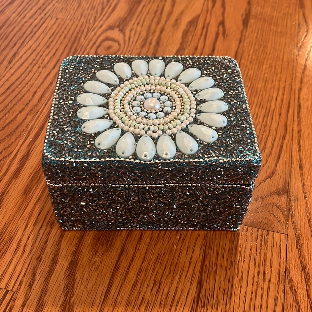 Made in India Blue/white jeweled jewelry box